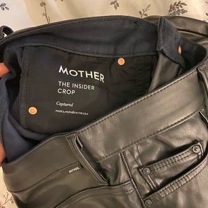 Mother insider crop 28 faux leather